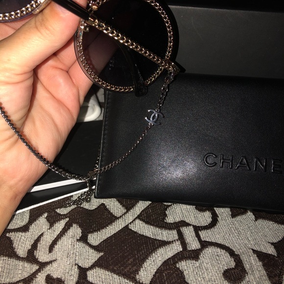 Chanel shades with chain! - Picture 7 of 8